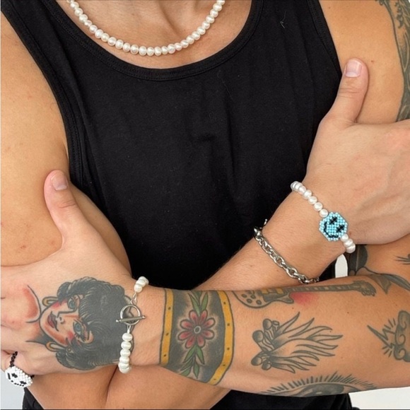 Unisex 7.5” Pearl “Spread Positivity” Blue Beaded Smiley Face Bracelet - Picture 3 of 5